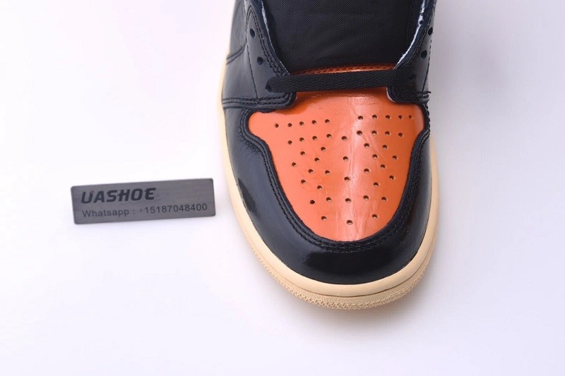 Air Jordan 1 Shattered Backboard 3.0 555088-028