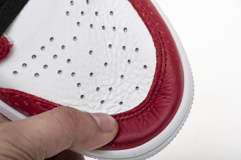 Air Jordan 1 Spider Man 555088-602
