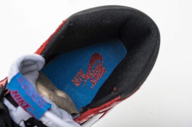 Air Jordan 1 Spider Man 555088-602
