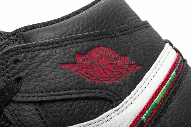 Air Jordan 1 Sports Illustrated 555088-015