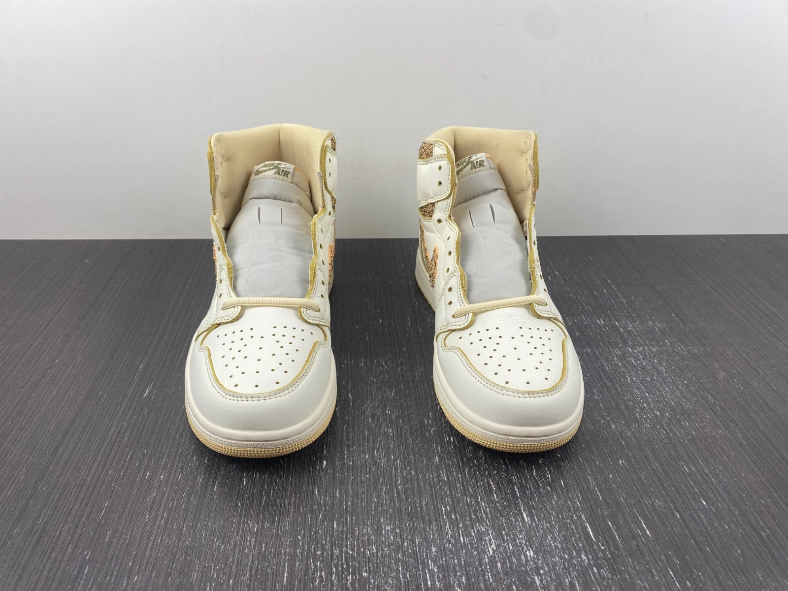 Air Jordan 1 Vibrations of Naija FD8631-100