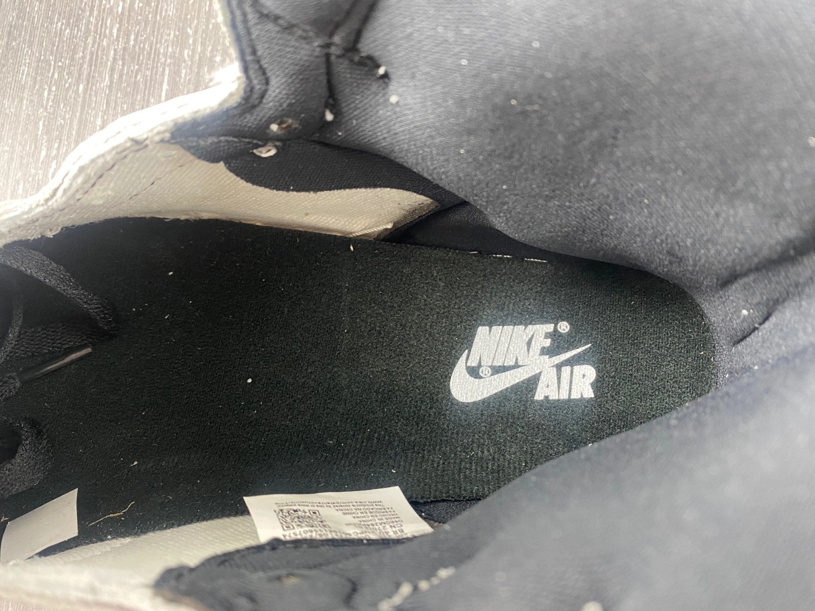 Air Jordan 1 White Cement DZ5485-052
