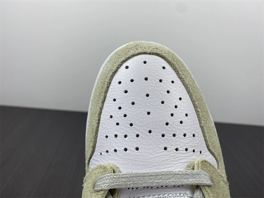 Air Jordan 1 Zoom CMFT Olive Aura CT0979-102
