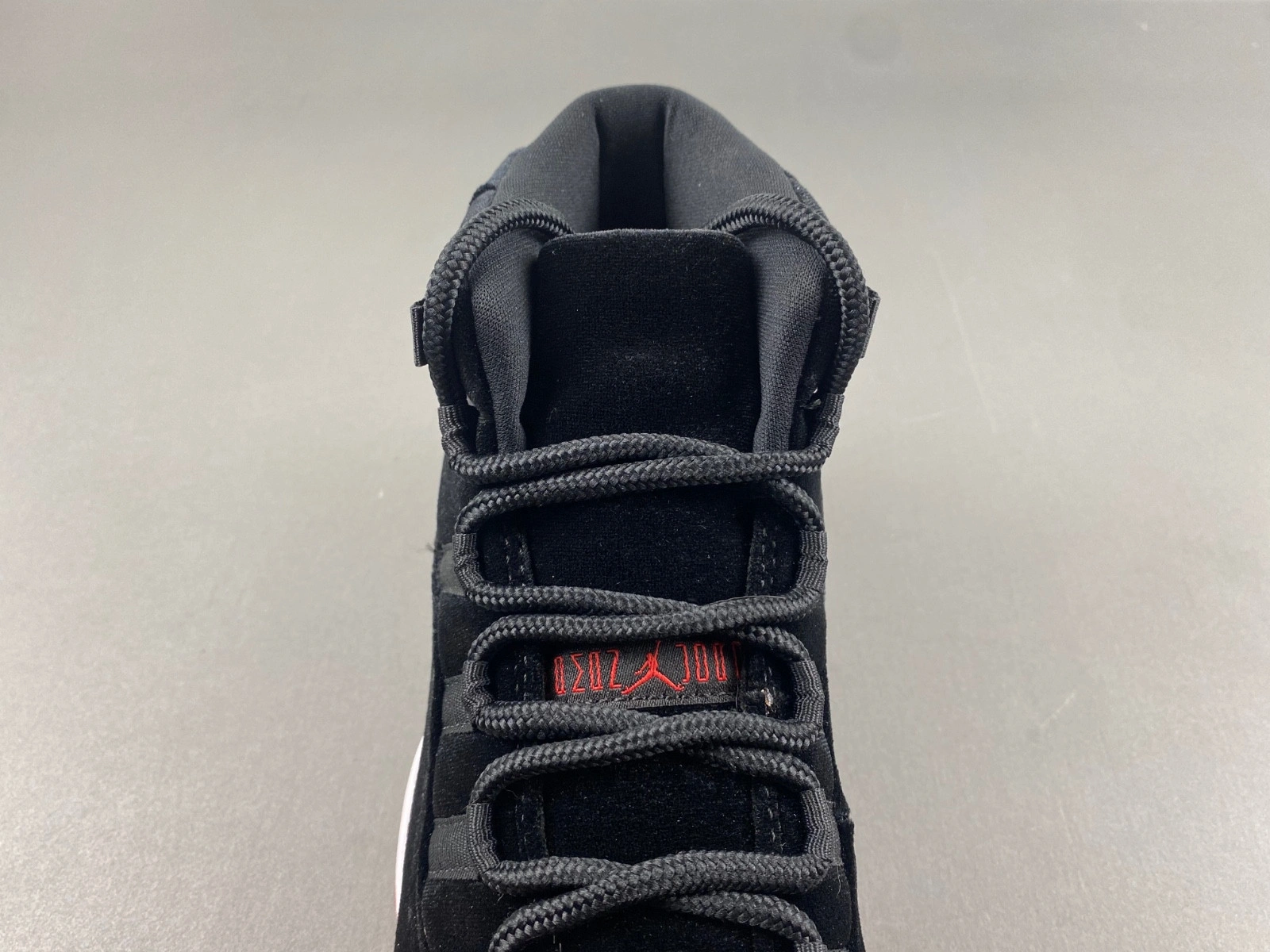 Air Jordan 11 “Bred Velvet”  DB5457-061