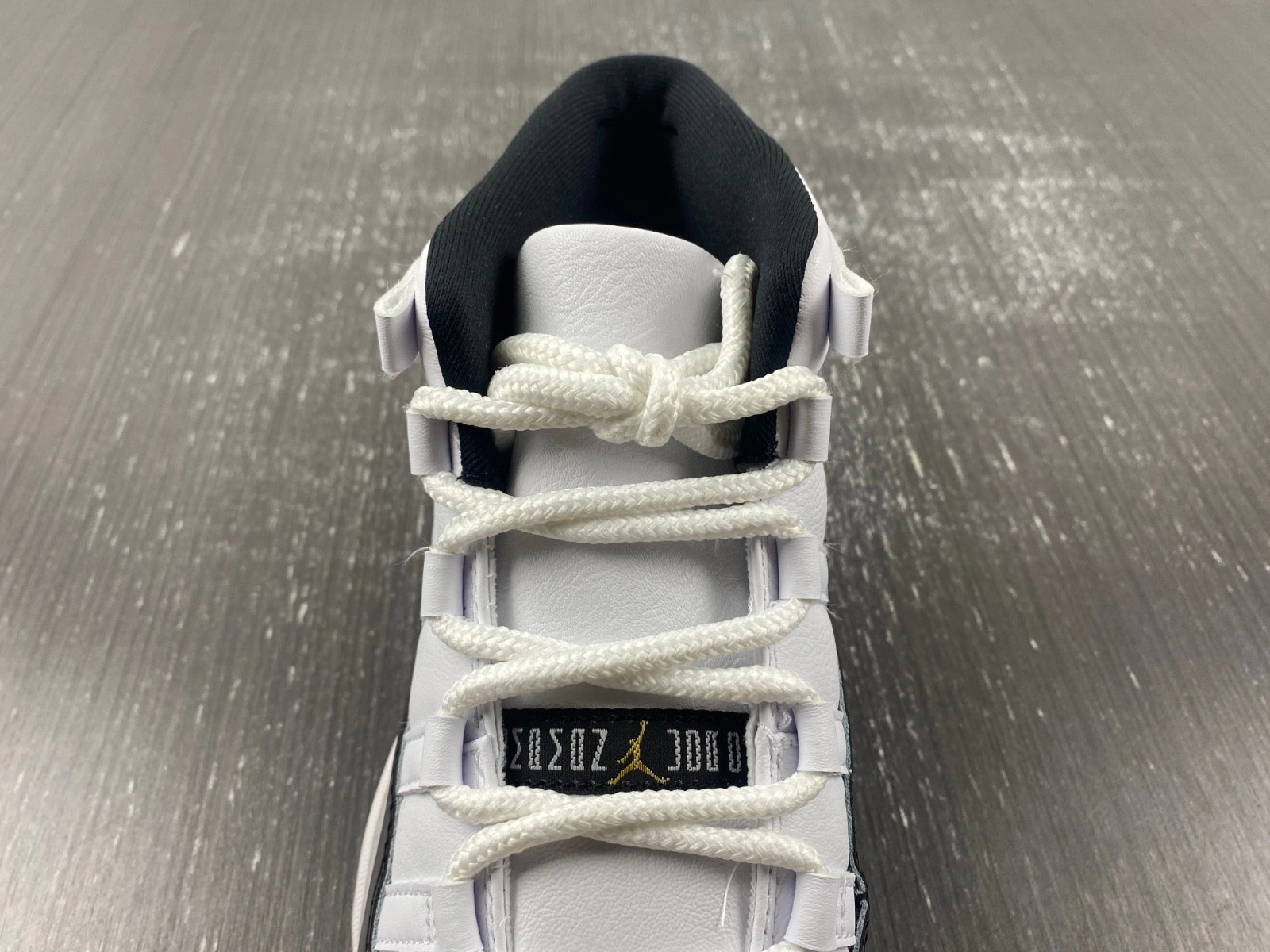 Air Jordan 11 