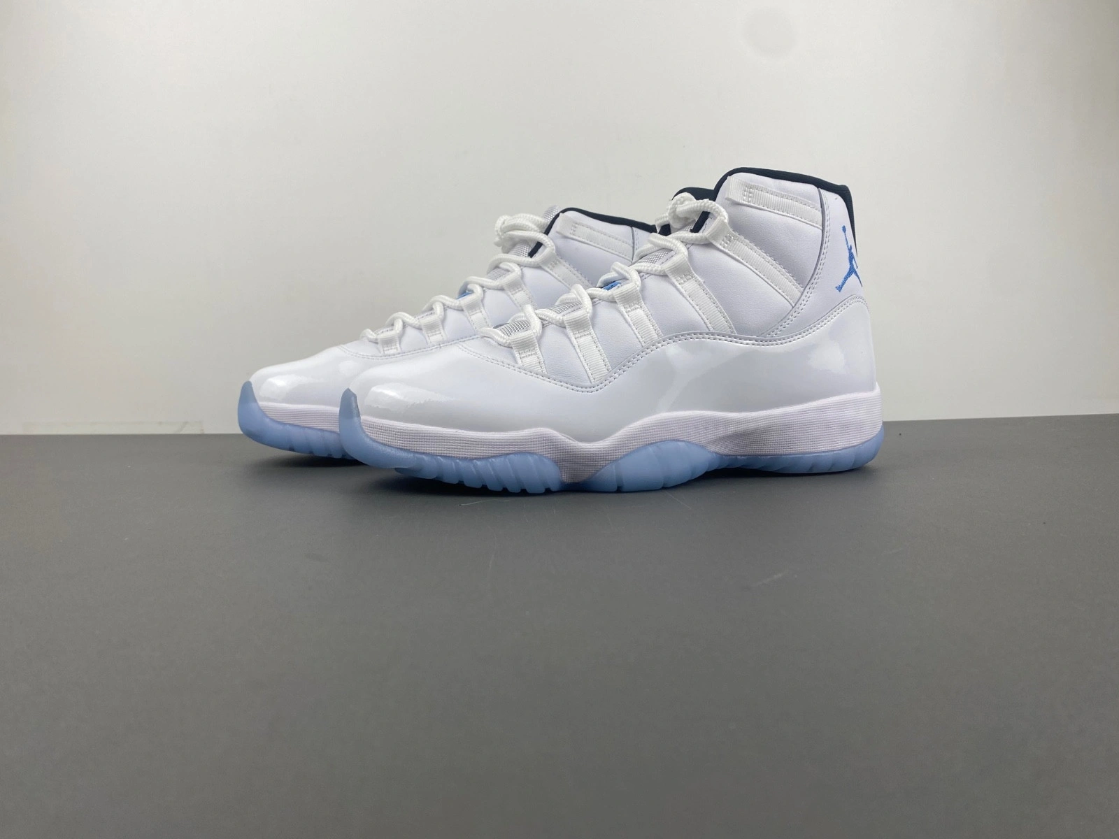 Air Jordan 11 Legend Blue (Columbia) 2024 CT8012-104