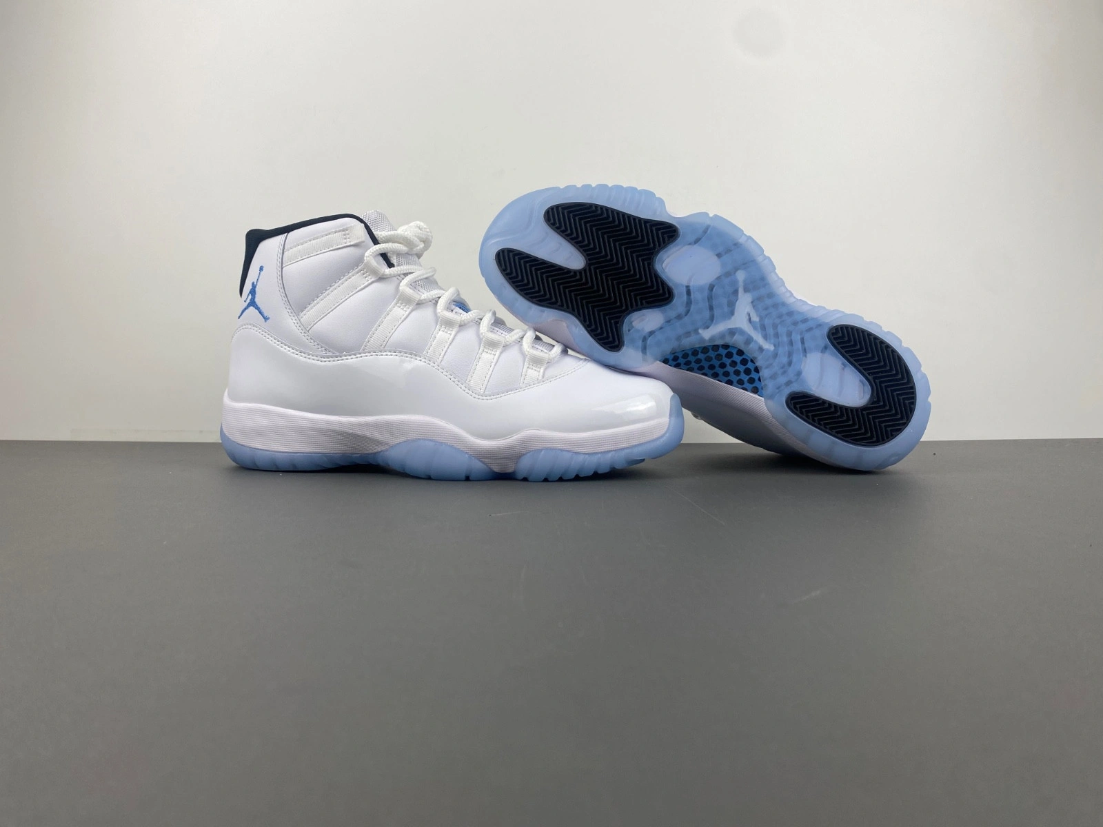Air Jordan 11 Legend Blue (Columbia) 2024 CT8012-104