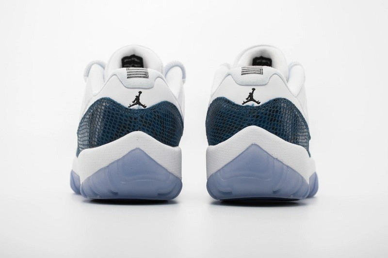 Air Jordan 11 Low Blue Snakeskin CD6846-102
