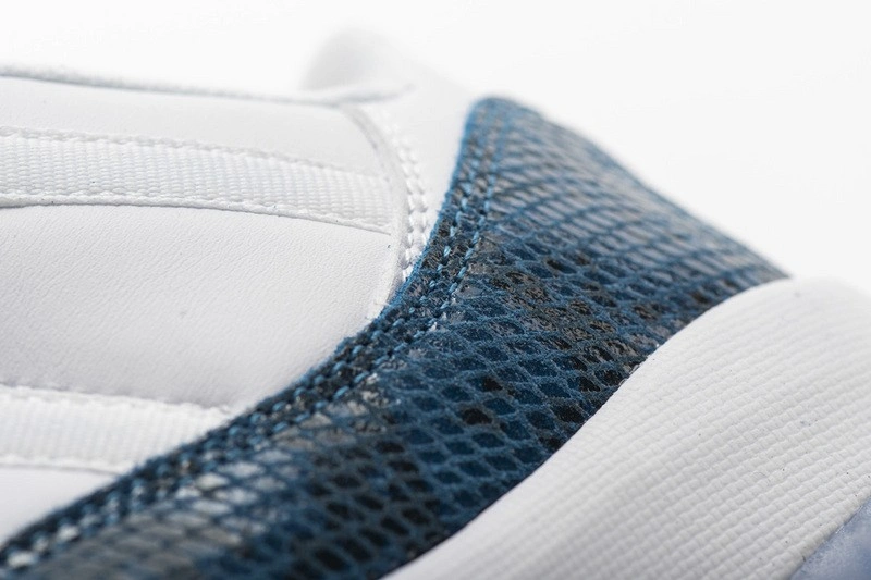 Air Jordan 11 Low Blue Snakeskin CD6846-102