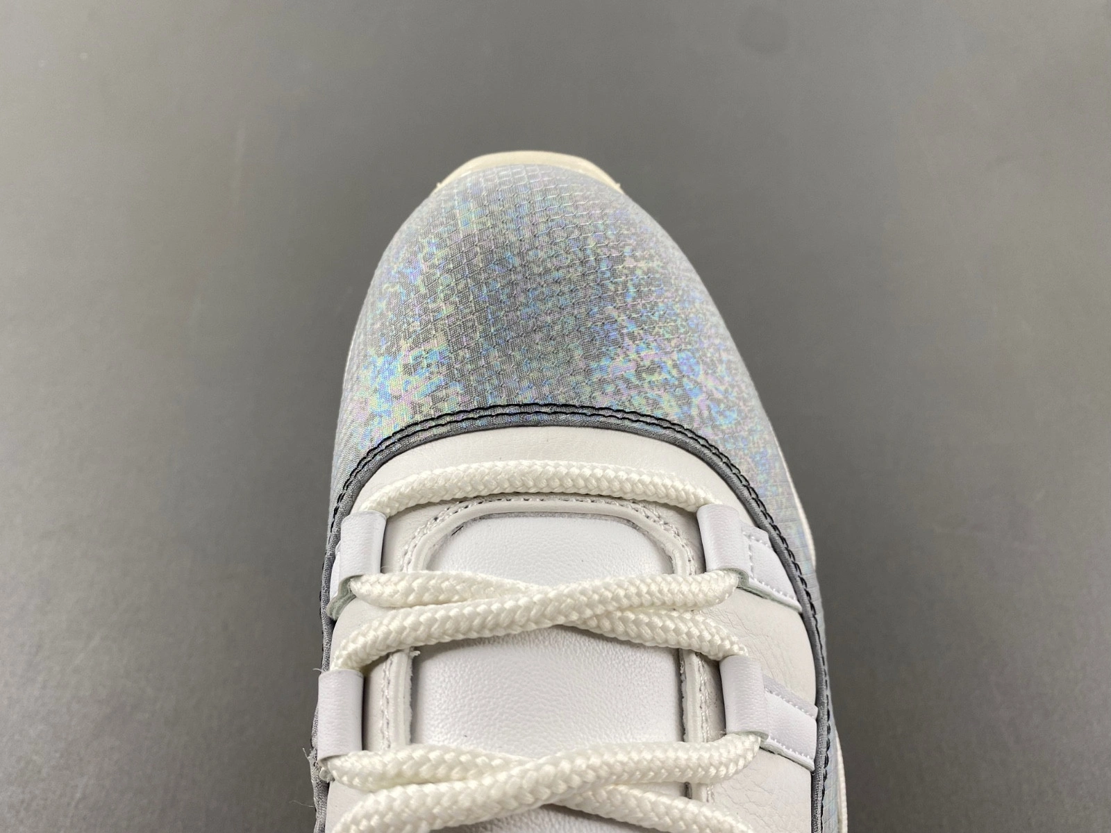 Air Jordan 11 Low CNY Year of the Snake HQ7000-001