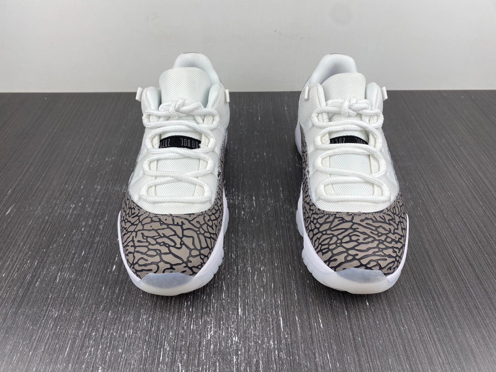 Air Jordan 11 Low Elephant Print AV2187-140