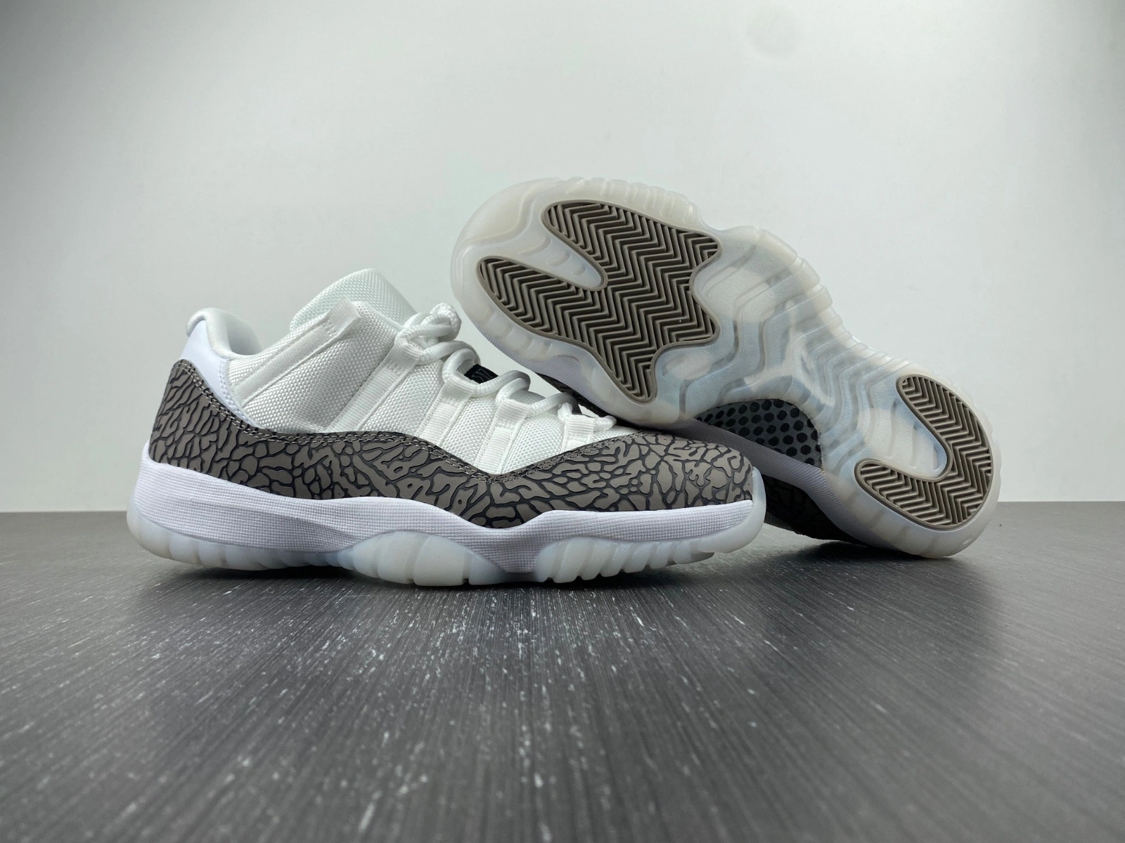 Air Jordan 11 Low Elephant Print AV2187-140
