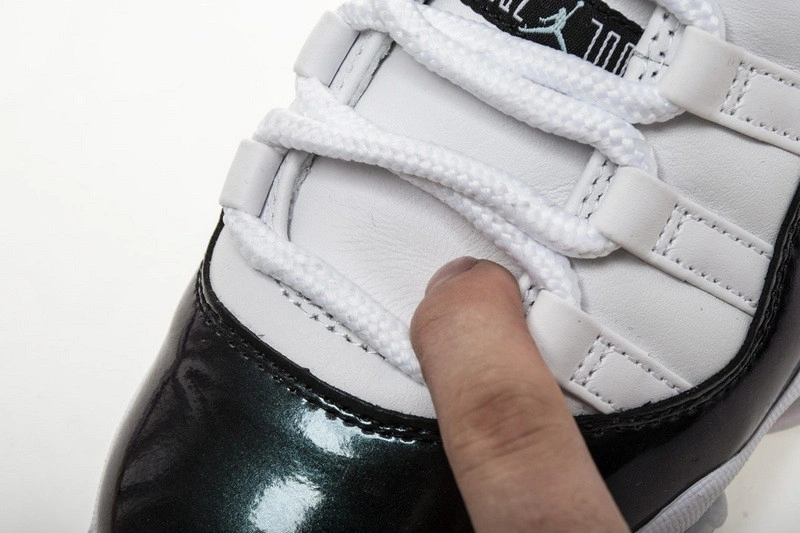 Air Jordan 11 Low 
