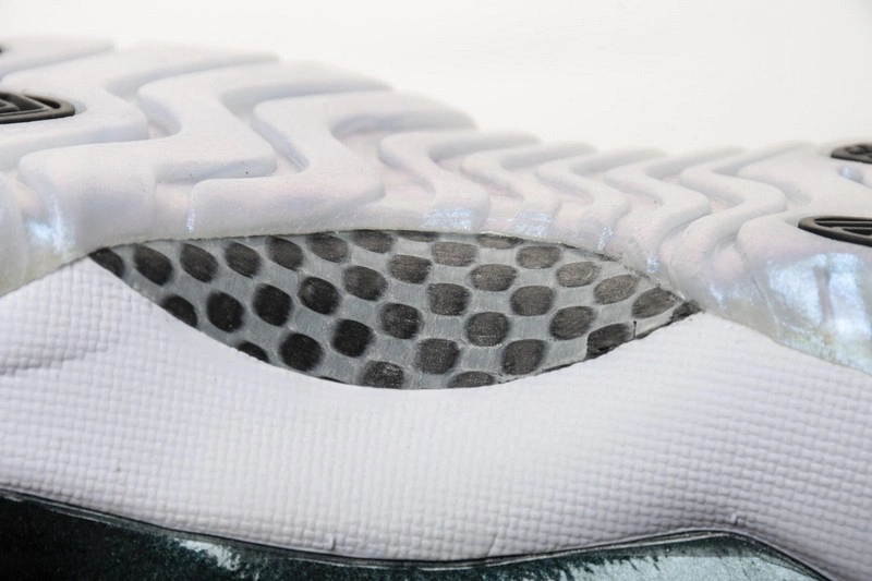 Air Jordan 11 Low 