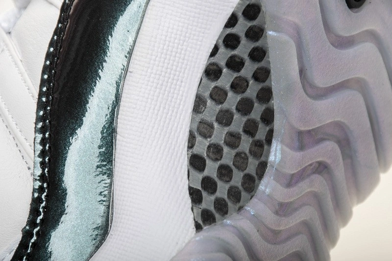 Air Jordan 11 Low 