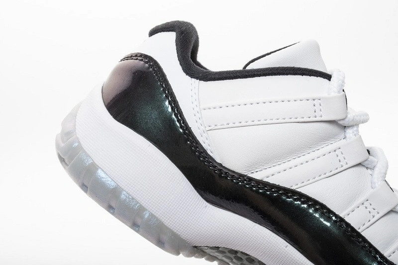 Air Jordan 11 Low 