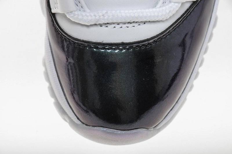 Air Jordan 11 Low 