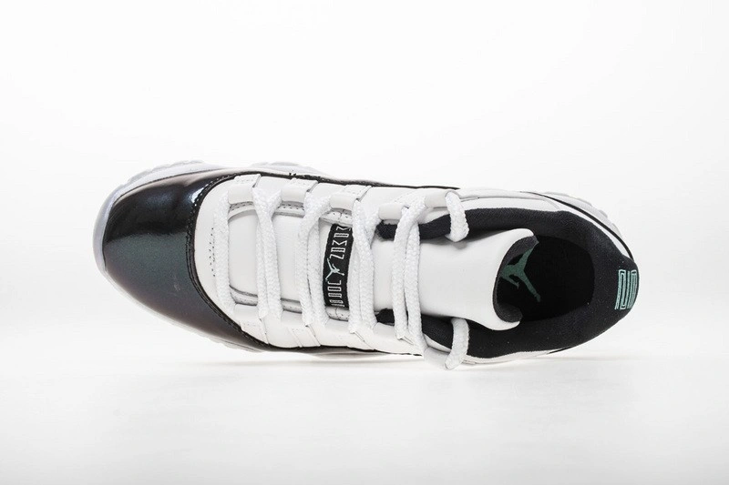 Air Jordan 11 Low 
