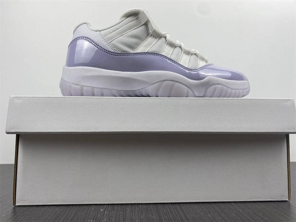 Air Jordan 11 Low “Pure Violet” AH7860-101