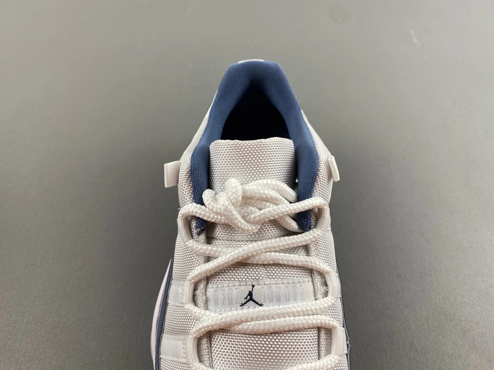Air Jordan 11 Low Retro White Midnight Navy  FV5104-104