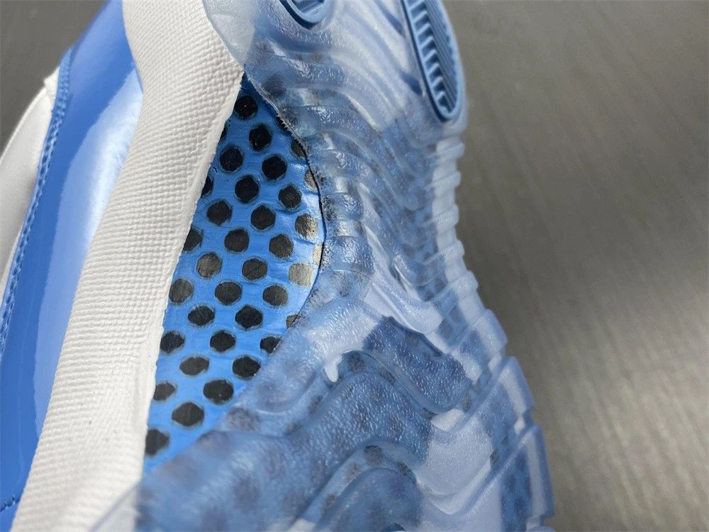 Air Jordan 11 Low “University Blue”  528895-106
