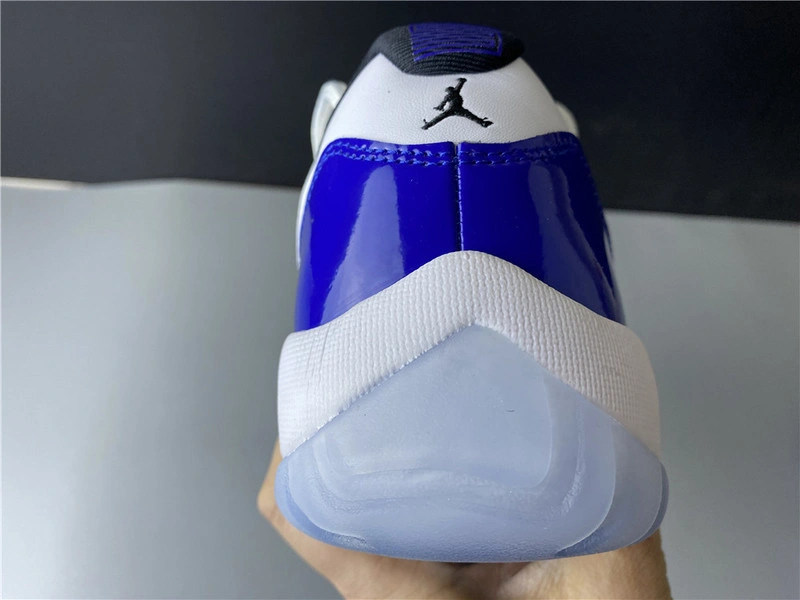 Air Jordan 11 Low WMNS “Concord”  AH7860-100