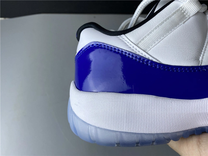 Air Jordan 11 Low WMNS “Concord”  AH7860-100