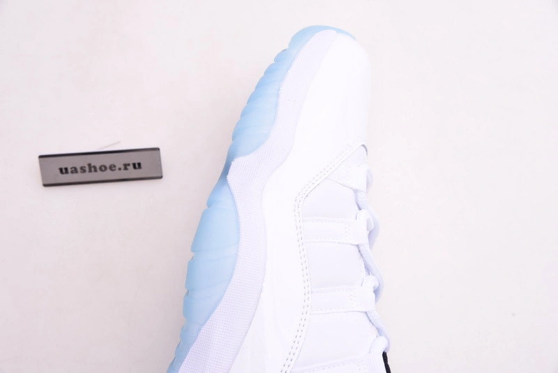 Air Jordan 11 Low”Legend Blue“    AV2187-117
