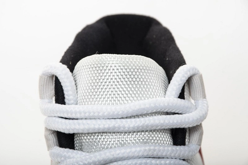 Air Jordan 11 Platinum Tint 378037-016