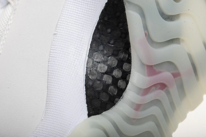 Air Jordan 11 Platinum Tint 378037-016