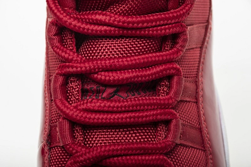 Air Jordan 11 Retro 