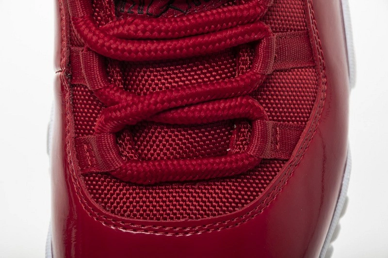 Air Jordan 11 Retro 