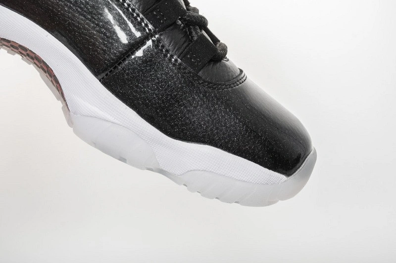Air Jordan 11 Retro 