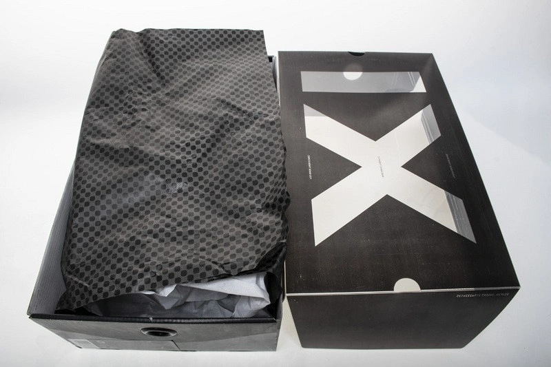 Air Jordan 11 Retro Cap and Gown 378037-005