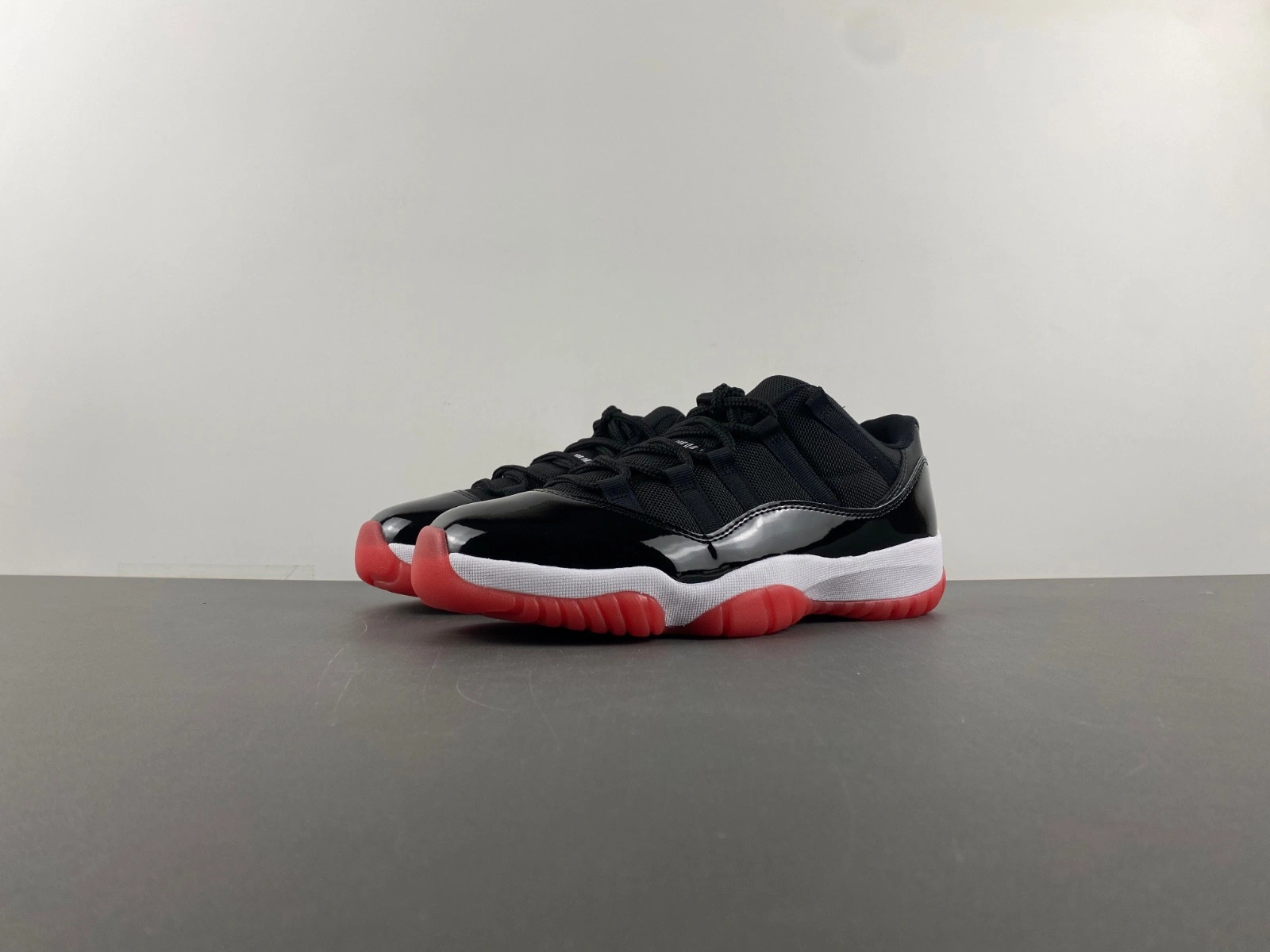 Air Jordan 11 Retro Low 'Bred' 2025 FV5104-006