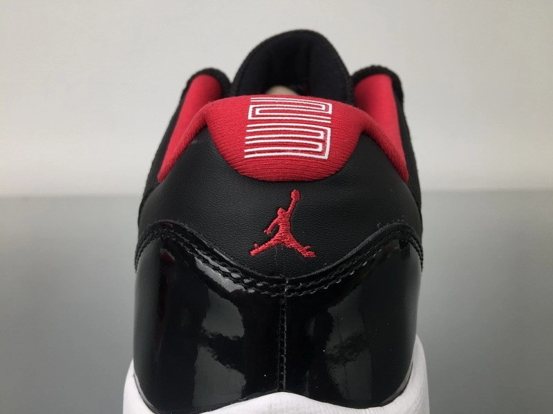 Air Jordan 11 Retro Low bred  528895- 012
