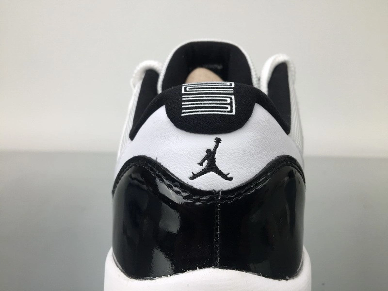 Air Jordan 11 Retro Low concord  528895-153