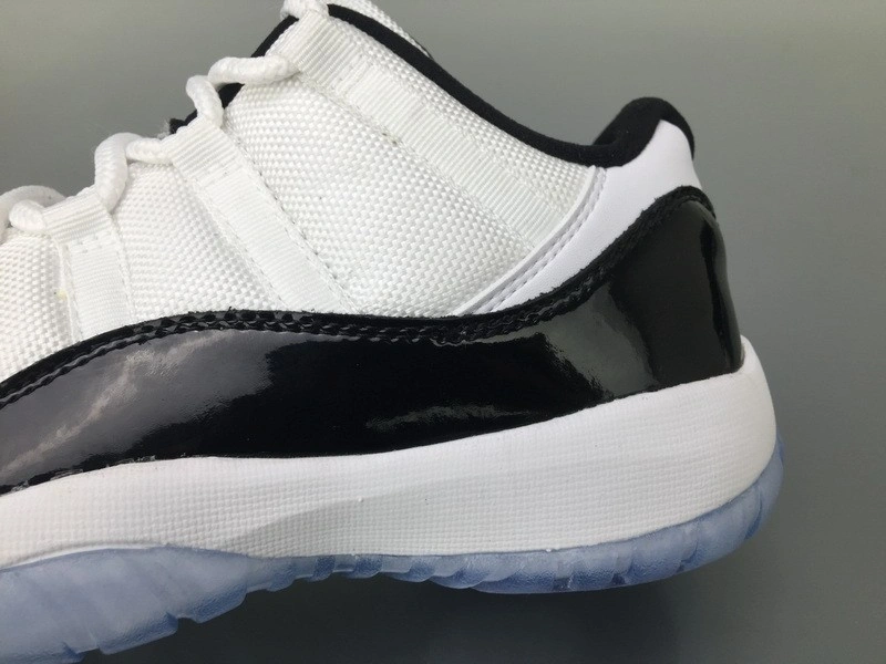 Air Jordan 11 Retro Low concord  528895-153