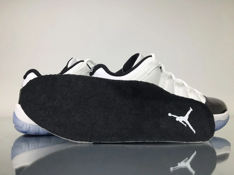 Air Jordan 11 Retro Low concord  528895-153