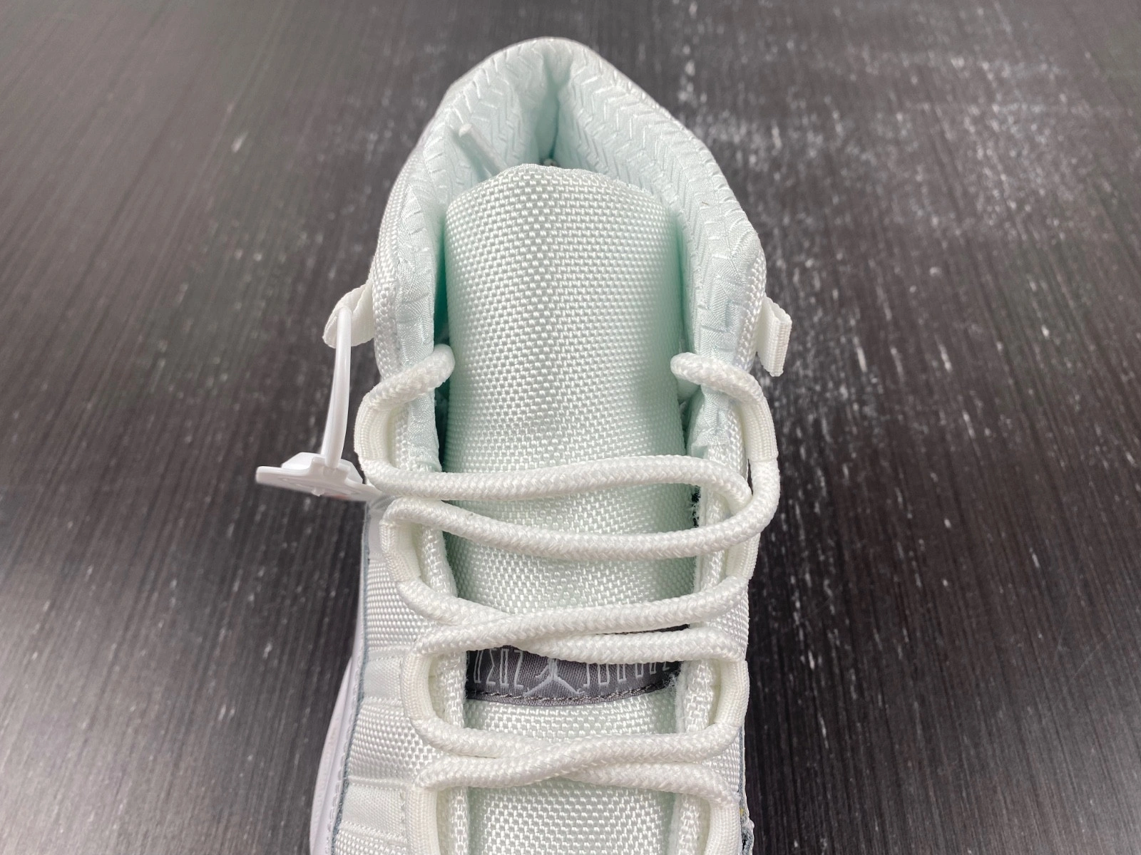 Air Jordan 11 Retro 'Silver Anniversary'   408201-101