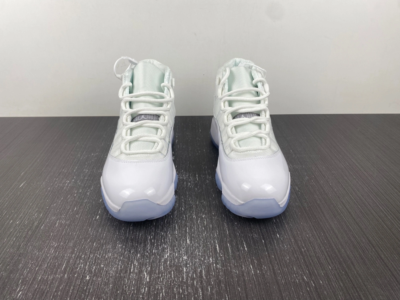 Air Jordan 11 Retro 'Silver Anniversary'   408201-101