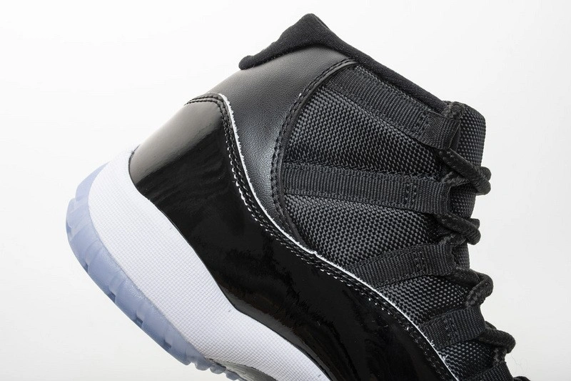 Air Jordan 11 Retro 'Space Jam' 2016 378037-003