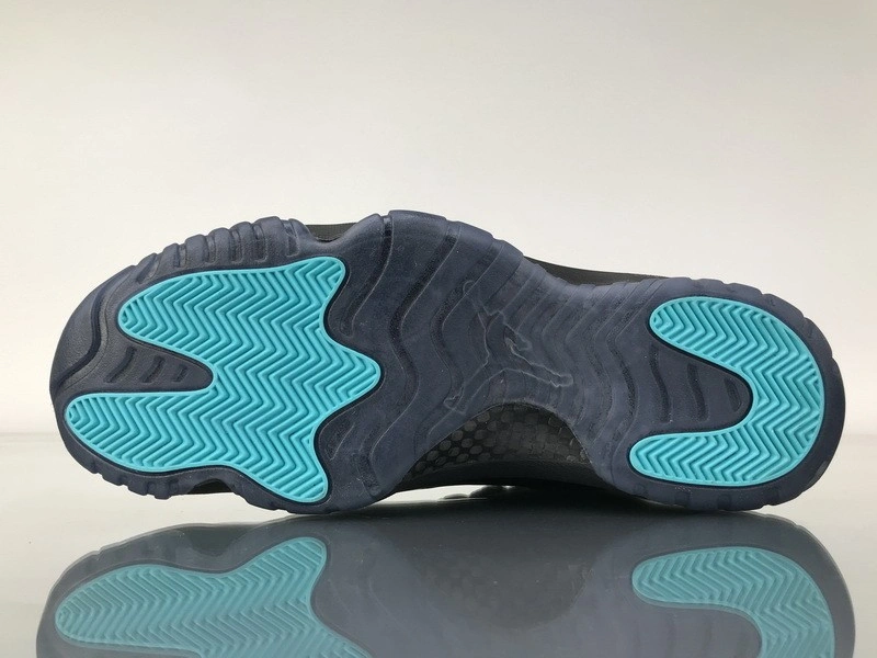 Air Jordan 11 Retro gamma Blue  378037- 006