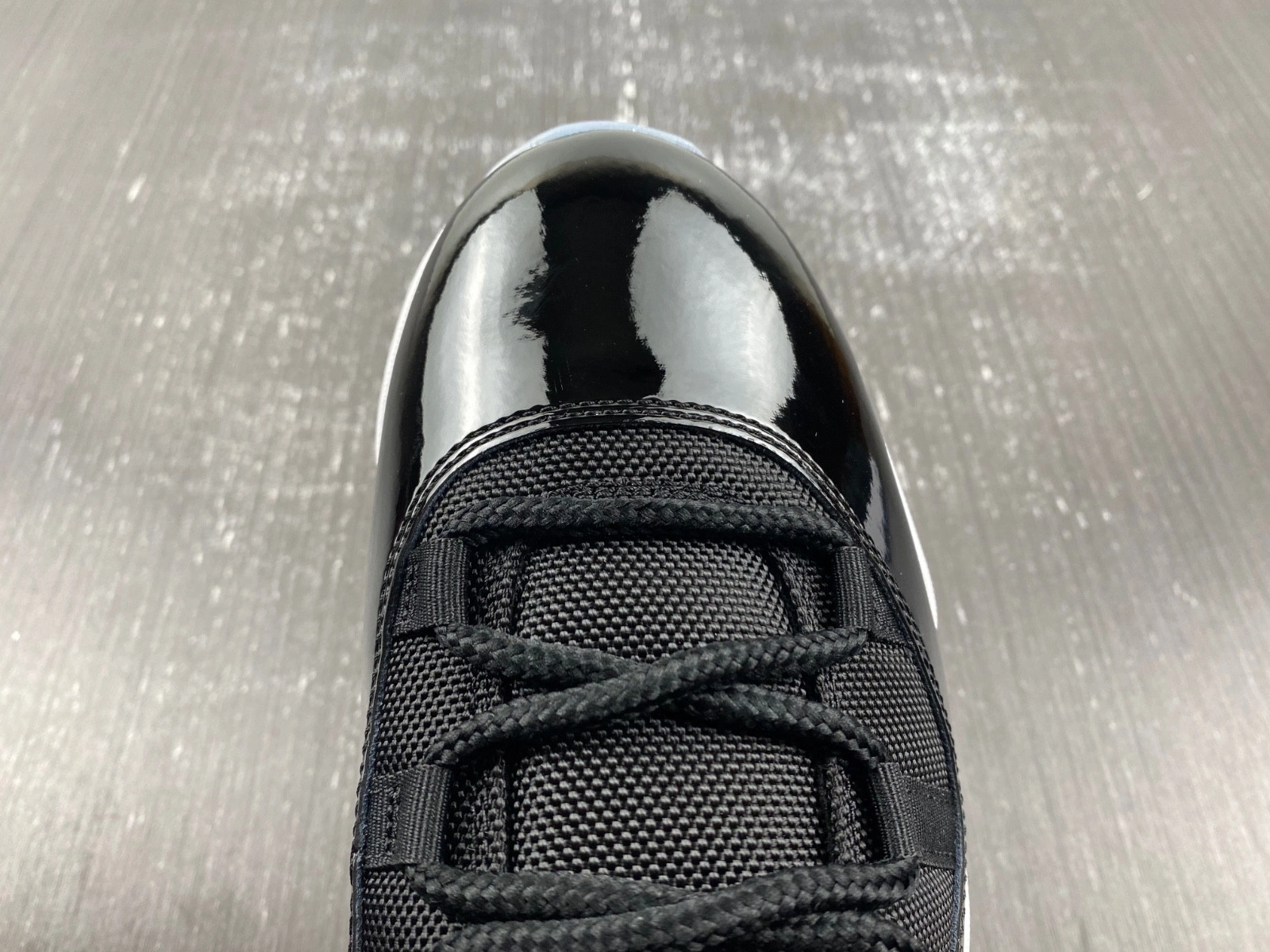 Air Jordan 11 “Space Jam  FV5104-004