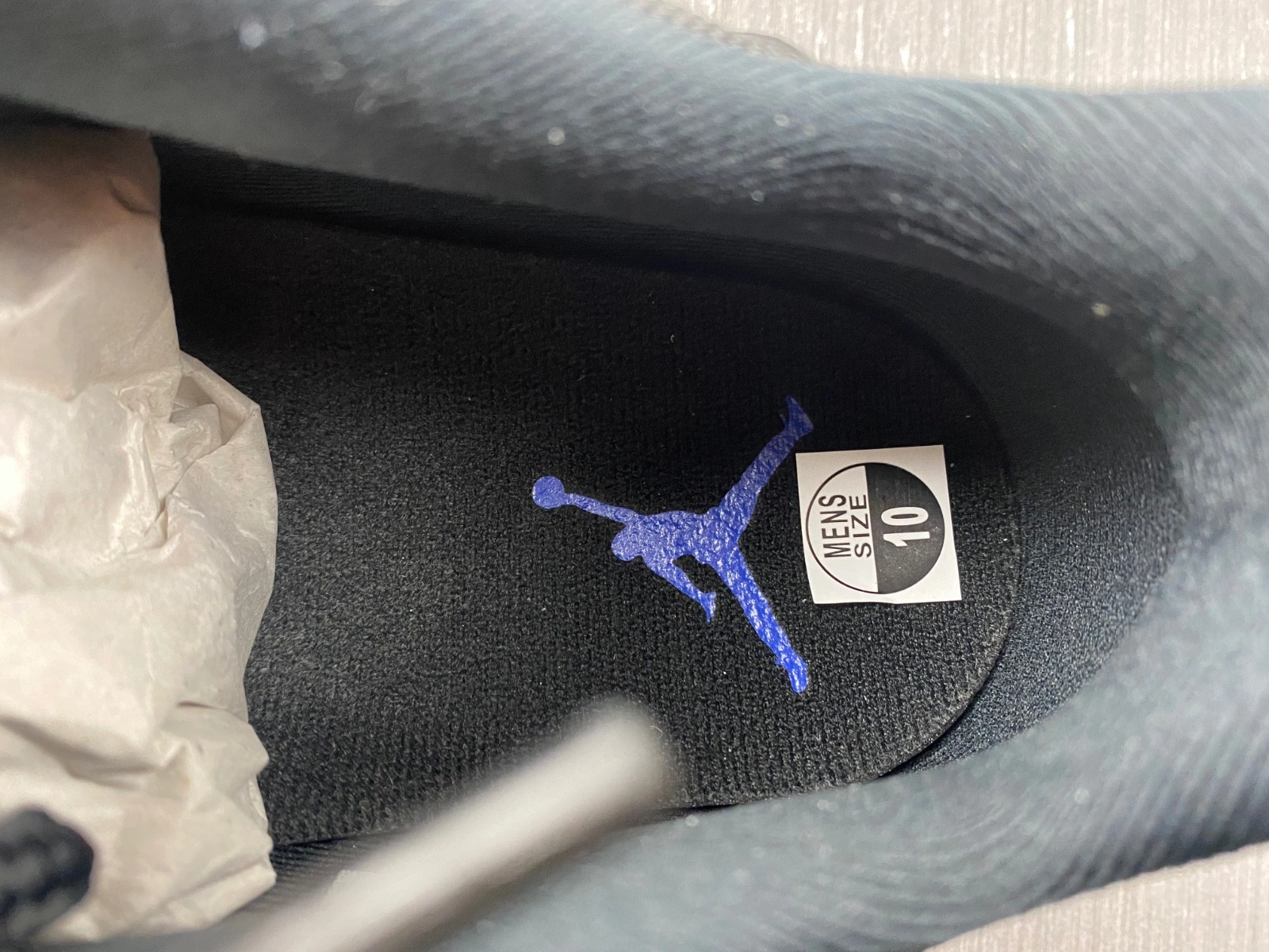 Air Jordan 11 “Space Jam  FV5104-004