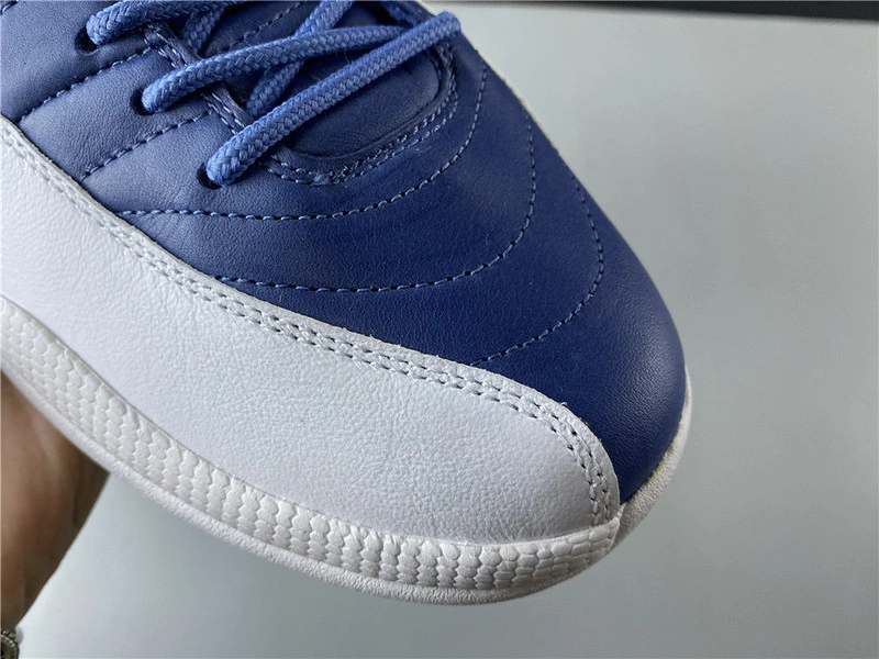 Air Jordan 12 130690-404