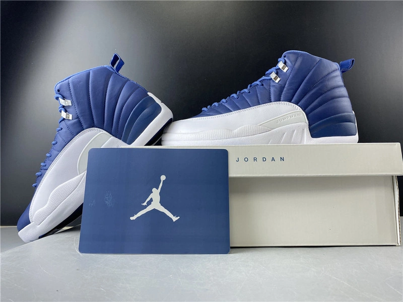 Air Jordan 12 130690-404