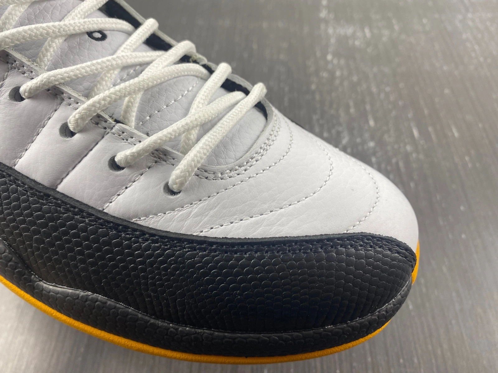 Air Jordan 12 “25 Years in China DR8887-100