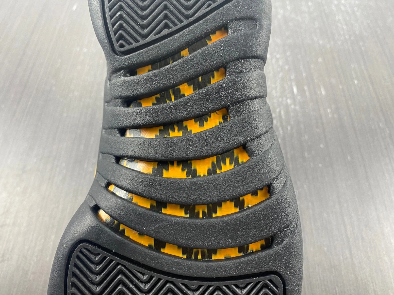 Air Jordan 12 “Black Taxi”  CT8013-071
