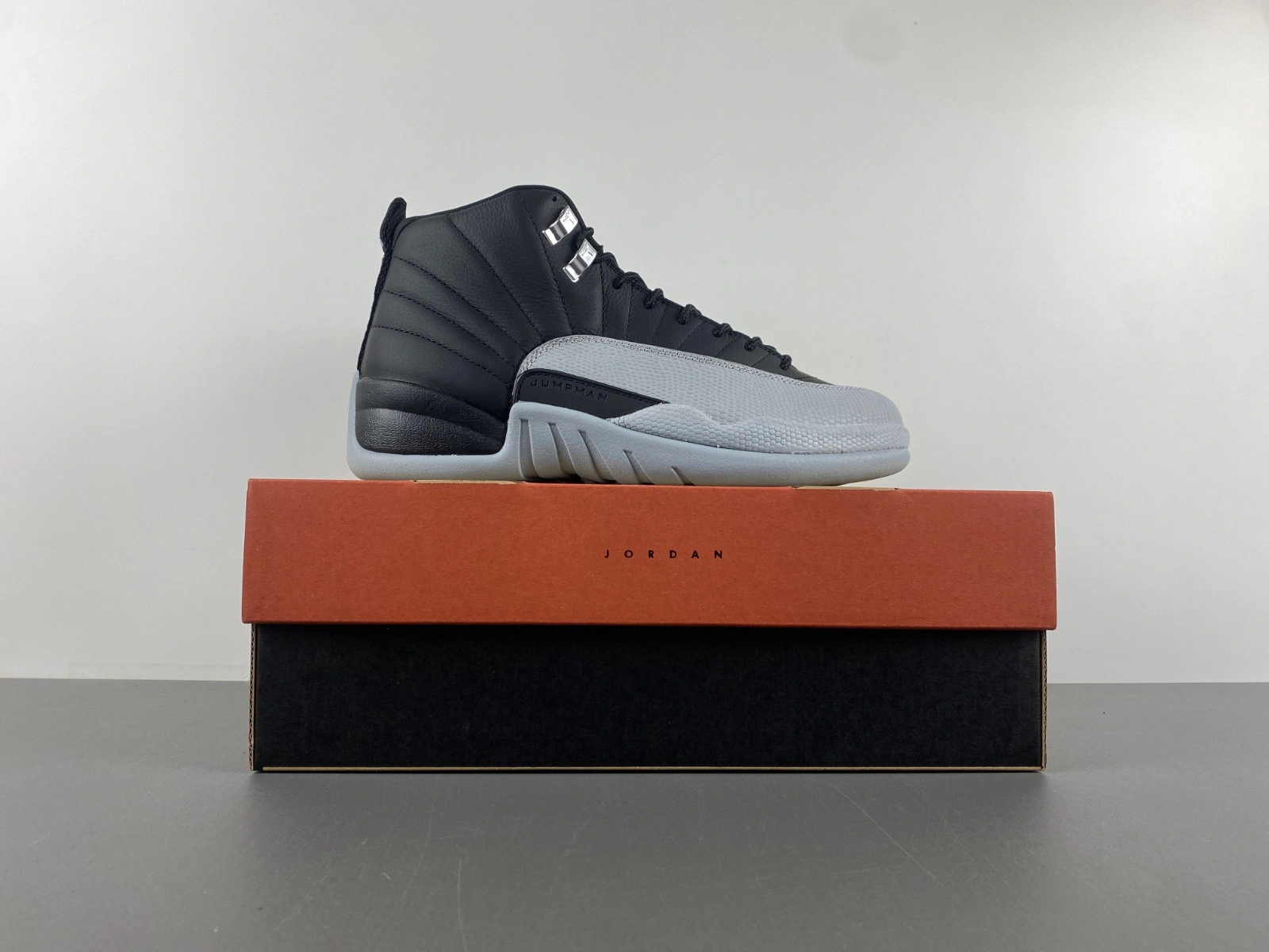 Air Jordan 12 Black Wolf Grey - Sep 2024 - CT8013-010